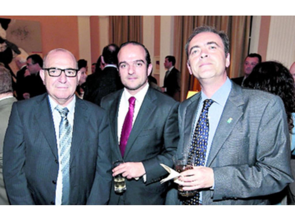 3. Laura Iglesias, Carlos Baumann y Olalla Pena.