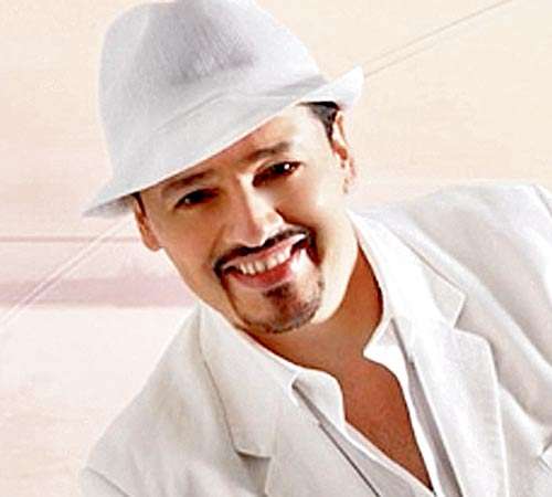 <p>El salsero Johnny Rivera, graba nuevos temas con Gaitanes.</p>