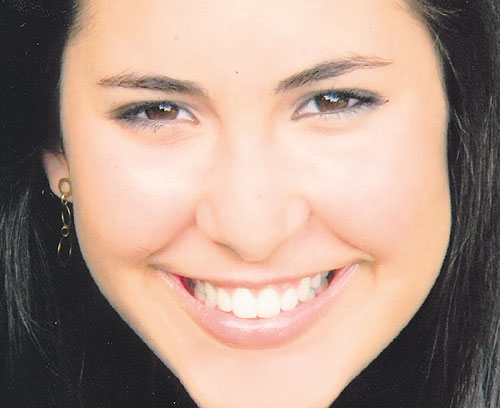 <p></p><p>Con gran encanto se presentará en el Festival de Debutantes 2011, el próximo 2 de julio, en el Club Unión. Esta jovencita es hija de Frederick Antonio Obediente Peccio y la señora Ida de Lourdes Arias de Obediente. </p>