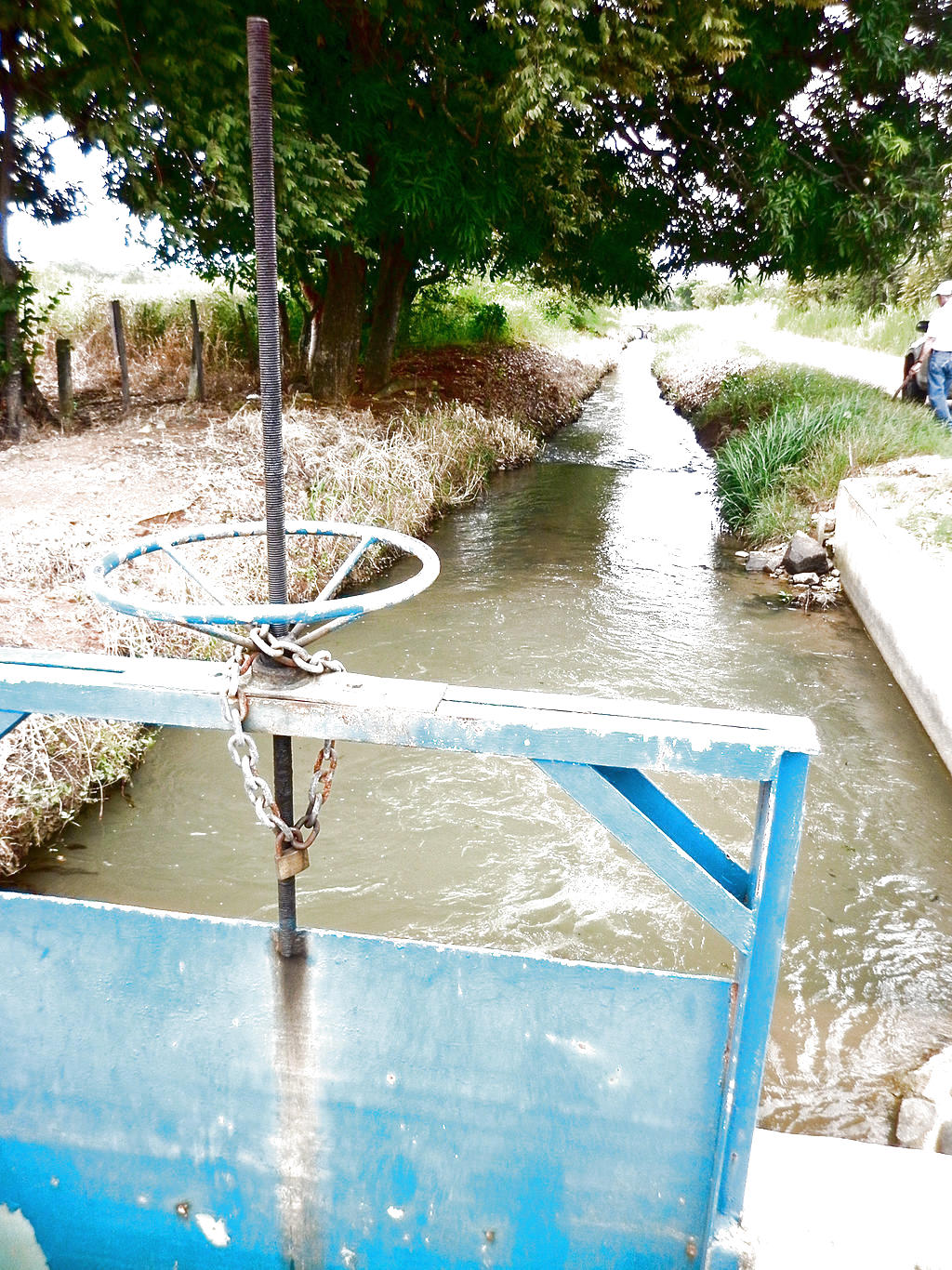 Preocupación. La distribución del agua es deficiente.()