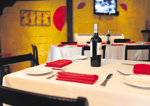 <p>Como pocos lugares, Belyeli tiene platos para todos los presupuestos. Un Trío Belyeli, la especialidad de la casa se disfruta por $26.00; su menú ejecutivo tiene un valor de $8.00 y un menú para niños ronda los $6.00.</p>