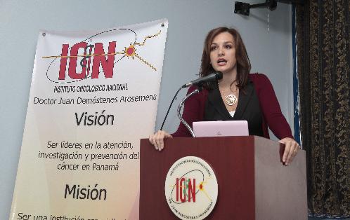 El distintivo en la corbata de los jefes que llevan franjas y el logo de la entidad, en cambio la de los subalternos es lisa. Foto/Cortesía <br> <br>