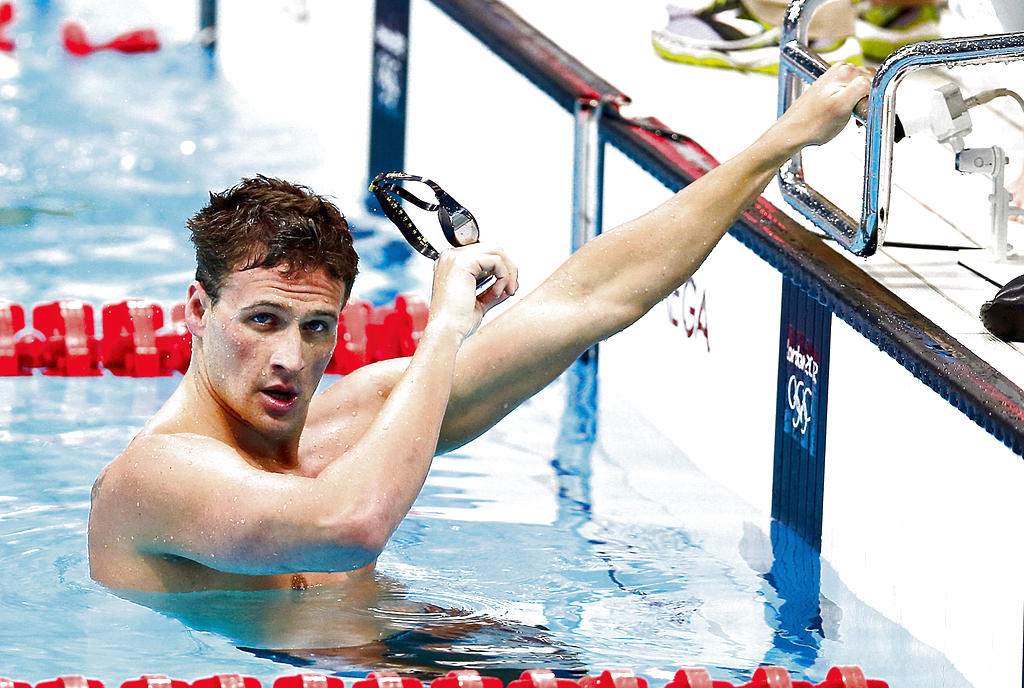 EE.UU. Lochte avanzó a la final de los 200 mts libres. ()