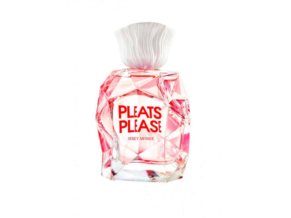 Pleats Please es muy alegre. En las notas de salida sobresale el nashi, híbrido de pera y manzana. Es una fragancia curiosa y chispeante.