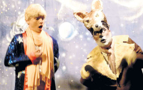 <p>El Principito. Actores Félix Gómez y Steven Joseph. </p>