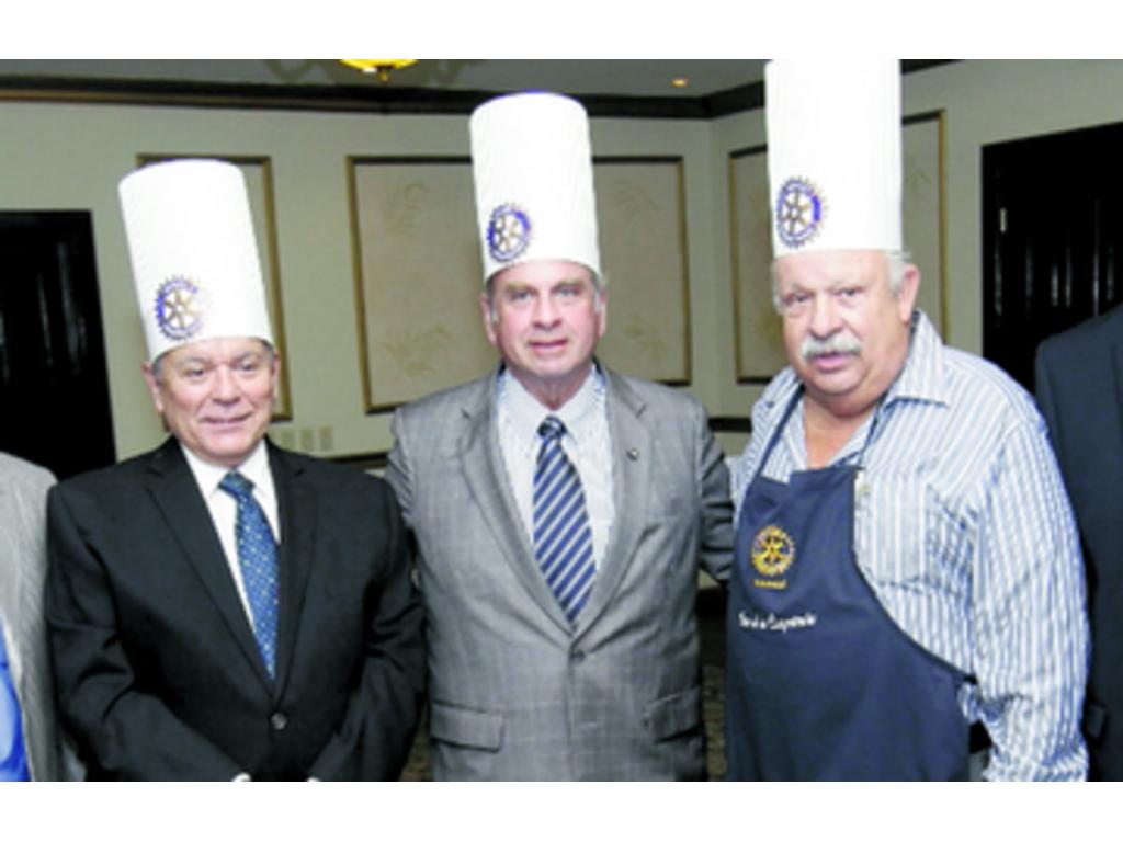 5. Moisés Ríos, Raúl Arias y Rafael García.