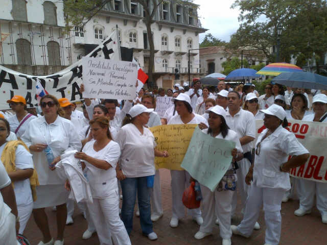 Exigen un aumento salarial. Foto/Víctor Arosemena<br>