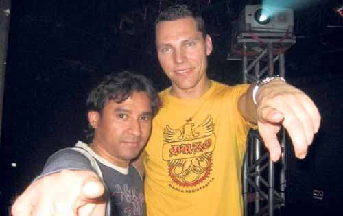 <p>Telonero. Sergio Mix le ha preparado el público a Tiesto.</p>