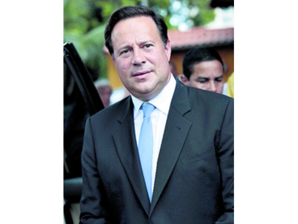 Es el presidente de su partido, el 17 de marzo fue escogido en las elecciones primarias, en las que no contó con contendores de tanto reconocimiento.