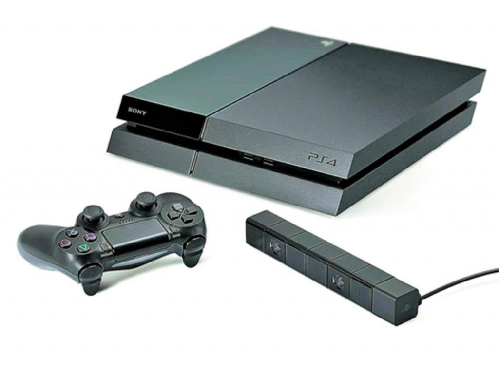 PlayStation 4. La cuarta versión de la consola más conocida del mundo ya está disponible en la mayoría de los mercados del mundo. Los precios varían entre los 400 y los 500 dólares, dependiendo del país, y ya cuenta con 20 títulos exclusivos.