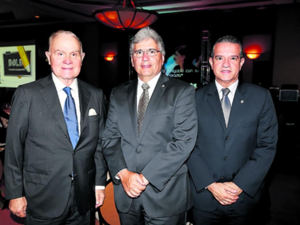 3. Guido Martinelli, Irving Halman y José García.