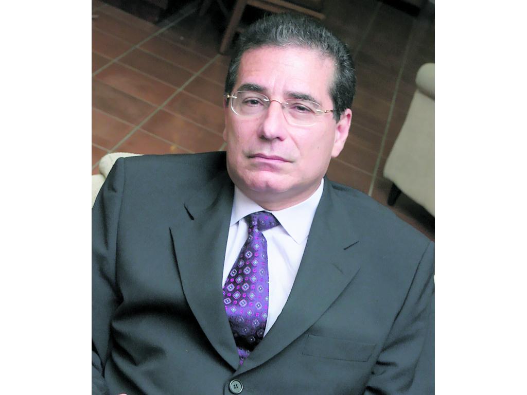 Socio director()
