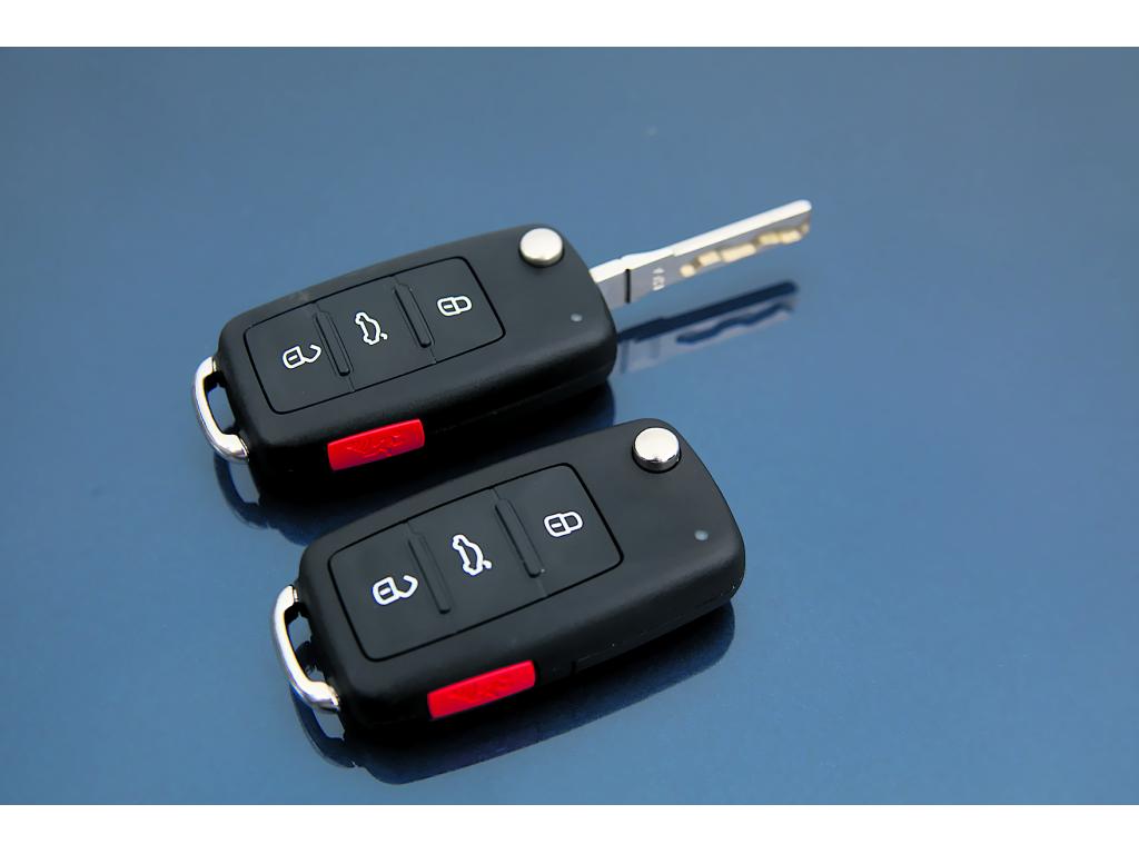 Seguridad. Tiene llave de seguridad para más protección.()