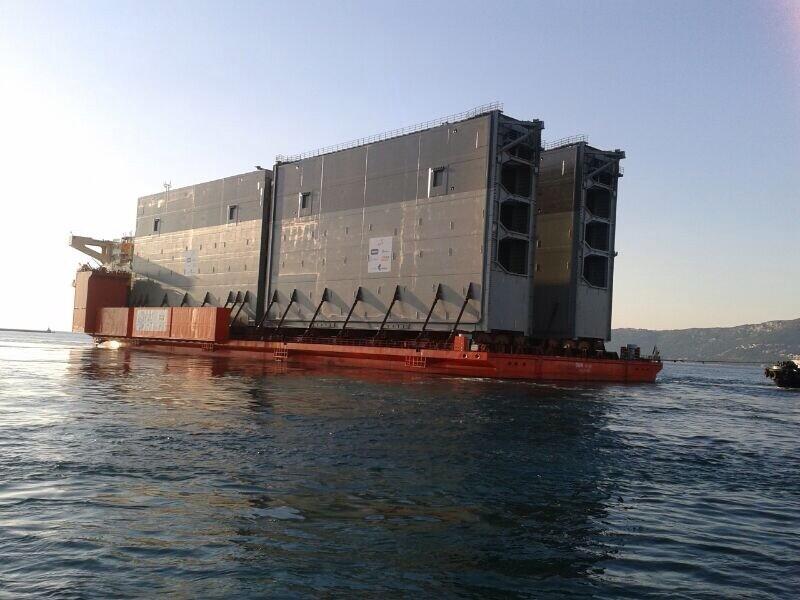 <span class="tweet-user-name">Compuertas del Canal de Panamá a bordo del buque Sunrise a su partida desde Italia. Foto/@canaldepanama<br><br><a class="tweet-screen-name user-profile-link js-action-profile-name" data-user-id="34989515" href="https://twitte