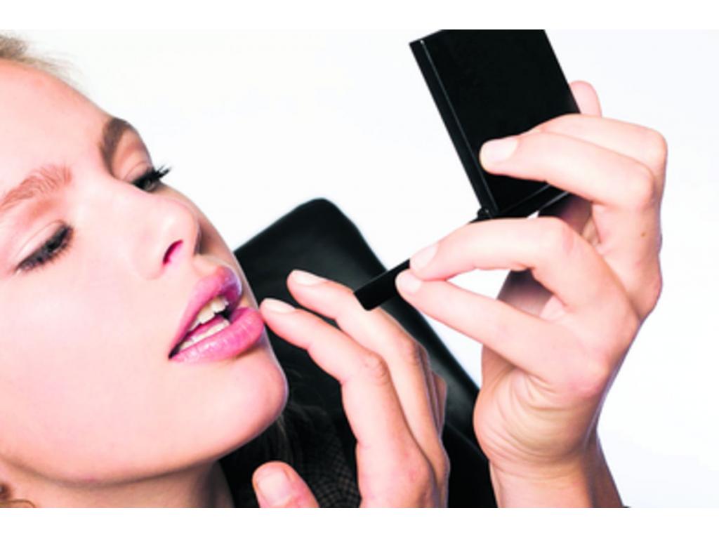 Los labios con tonos naturales serán los adecuados para la oficina.
