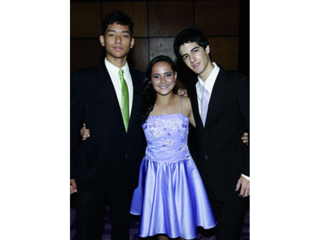 5. David Duan Castillo, Rebeca Yee y Arnau Llobera.
