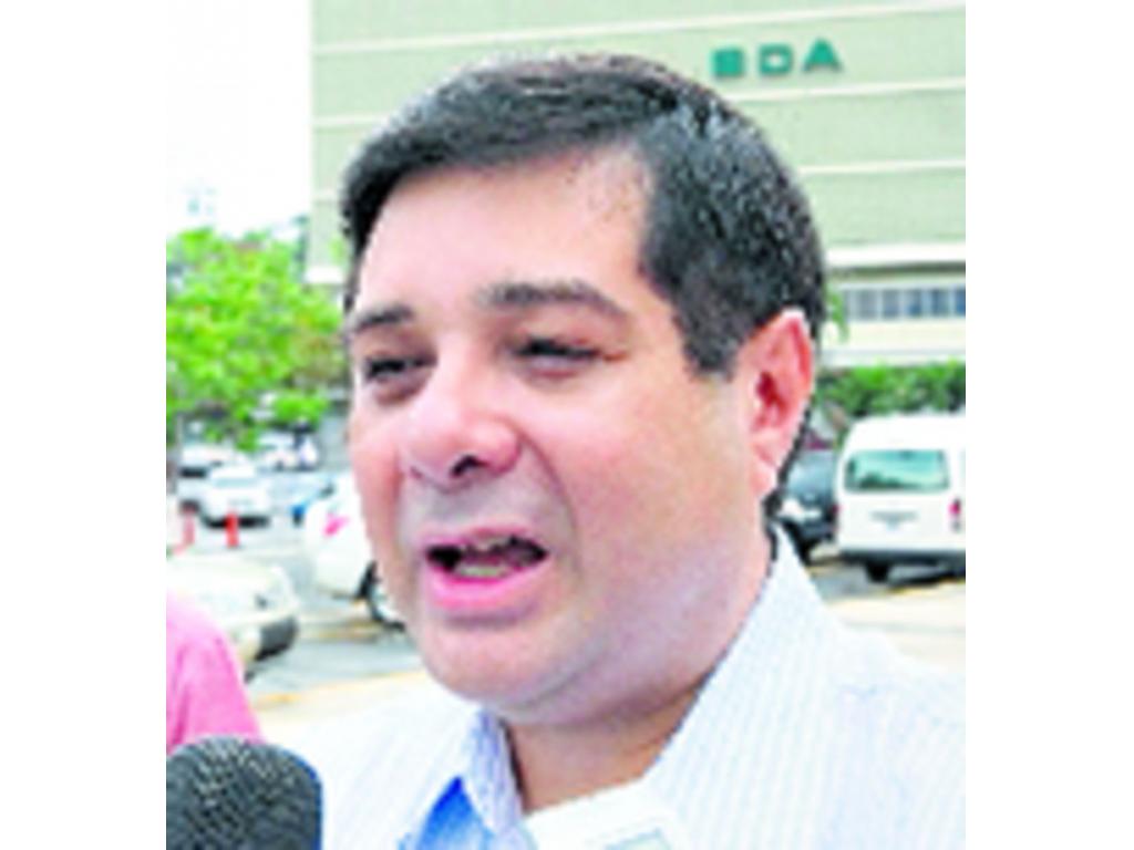 Por no haber sido aprobada la paridad es que tenemos tan poca participación de la mujer, esta ley garantizaba una participación igualitaria.(Jorge Alberto Rosas Partido Molirena)