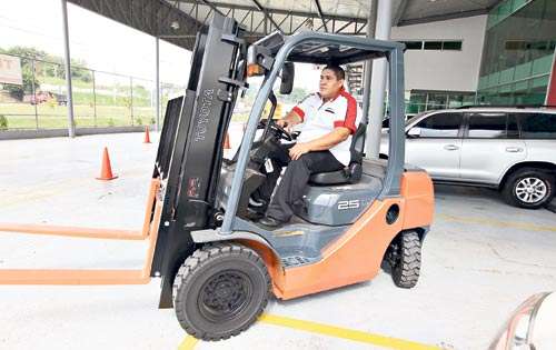 <p>Montacarga Toyota 2.5</p>