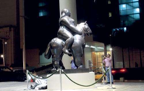 <p>Escultura ecuestre. Pieza que ha sido exhibida en Europa.</p>