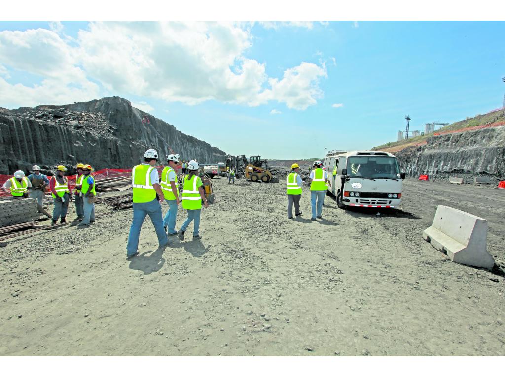 Proyecto. En la ampliación del Canal de Panamá se ha requerido la contratación de unos 12 mil trabajadores extras.(archivo )