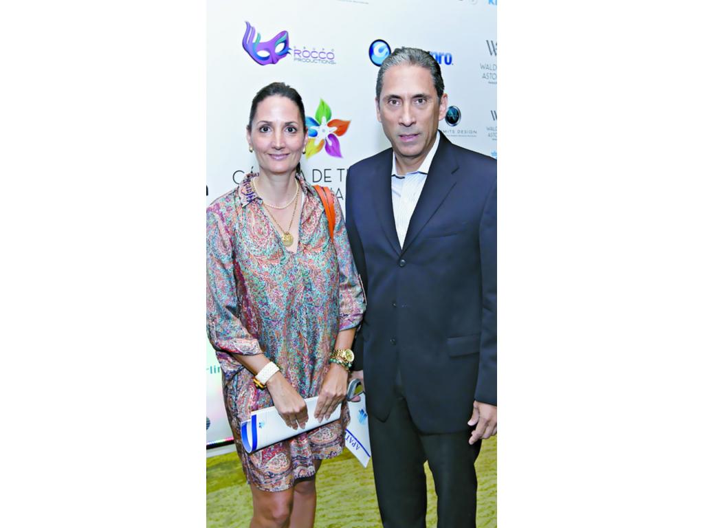 12. Ana María de la Guardia y José Rodolfo de la Guardia.
