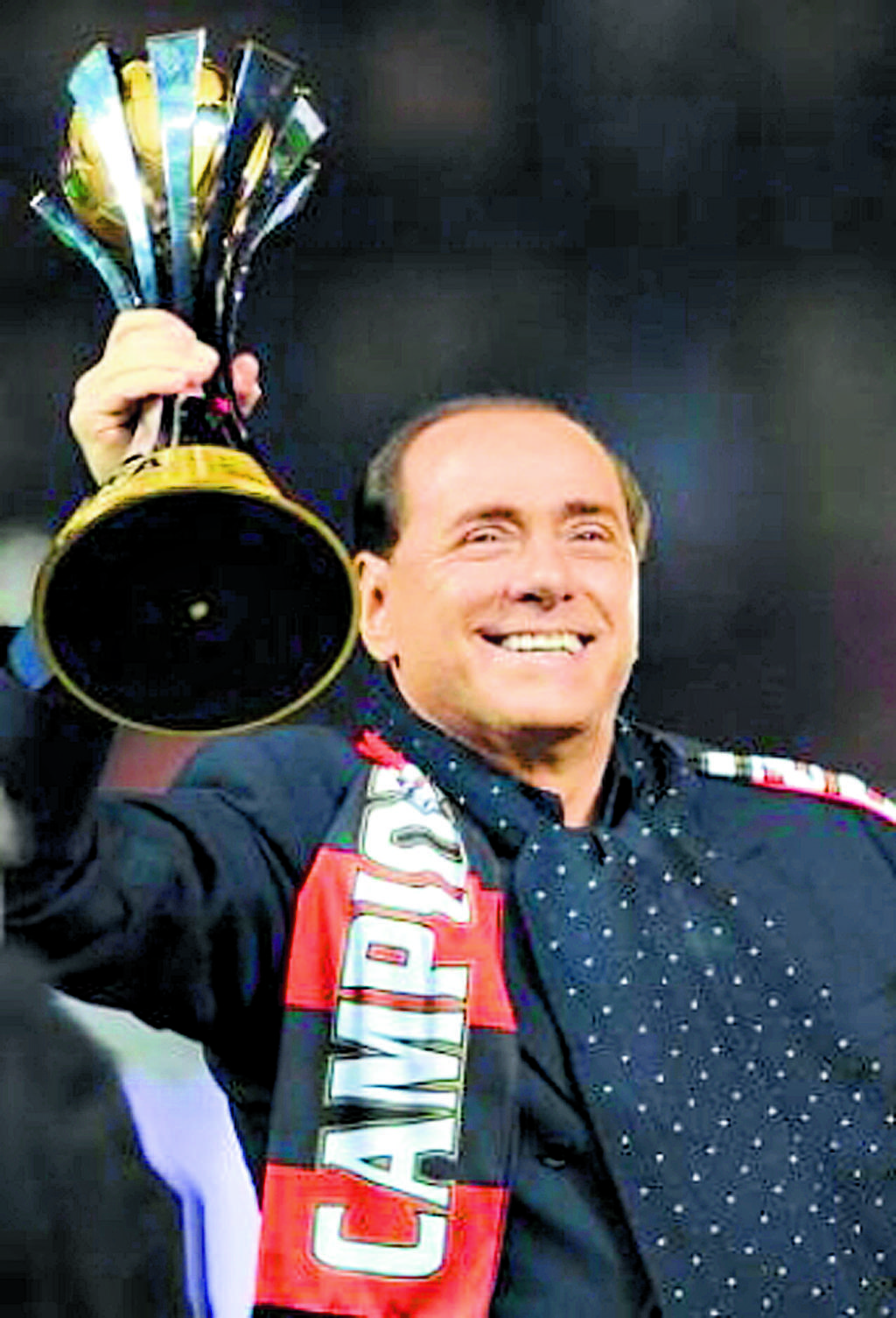 Silvio Berlusconi(AP)