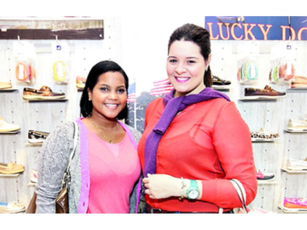 5. Kimberly Palmer y Lucía Castillero.