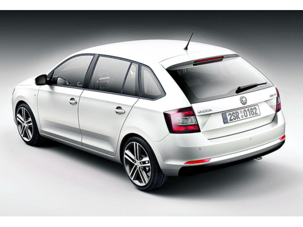 Está disponible con cuatro motores de gasolina y dos de diésel, con un intervalo de potencias de entre 75 y 122 caballos de fuerza. También, con el motor 1.6 TDI de 90 caballos con versión GreenLine, cuyo consumo homologado es de 3.8 l/100 km y tiene un