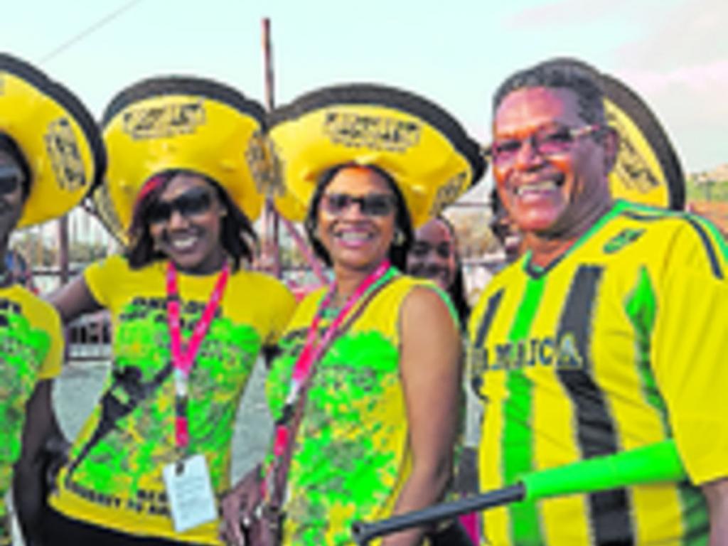 Los fanáticos de Jamaica apoyaron a su equipo.(AP)