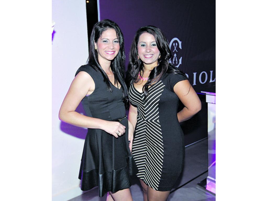 8. Elena Ramos y Sharyn Delgado.