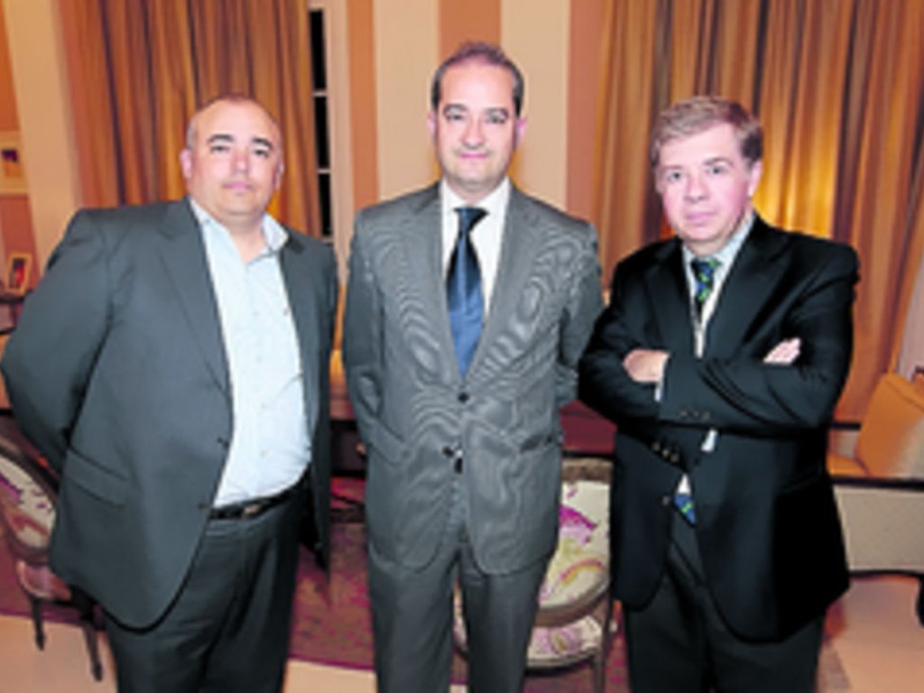 5. José Manuel Remedios, Juan Manuel Roa y Carlos Barrientos.