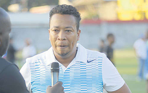<p>El técnico del Colón C-3, Carlos Miranda, manifestó que el descenso de su equipo fue un duro golpe y que trabajará para devolverlo a primera.</p>