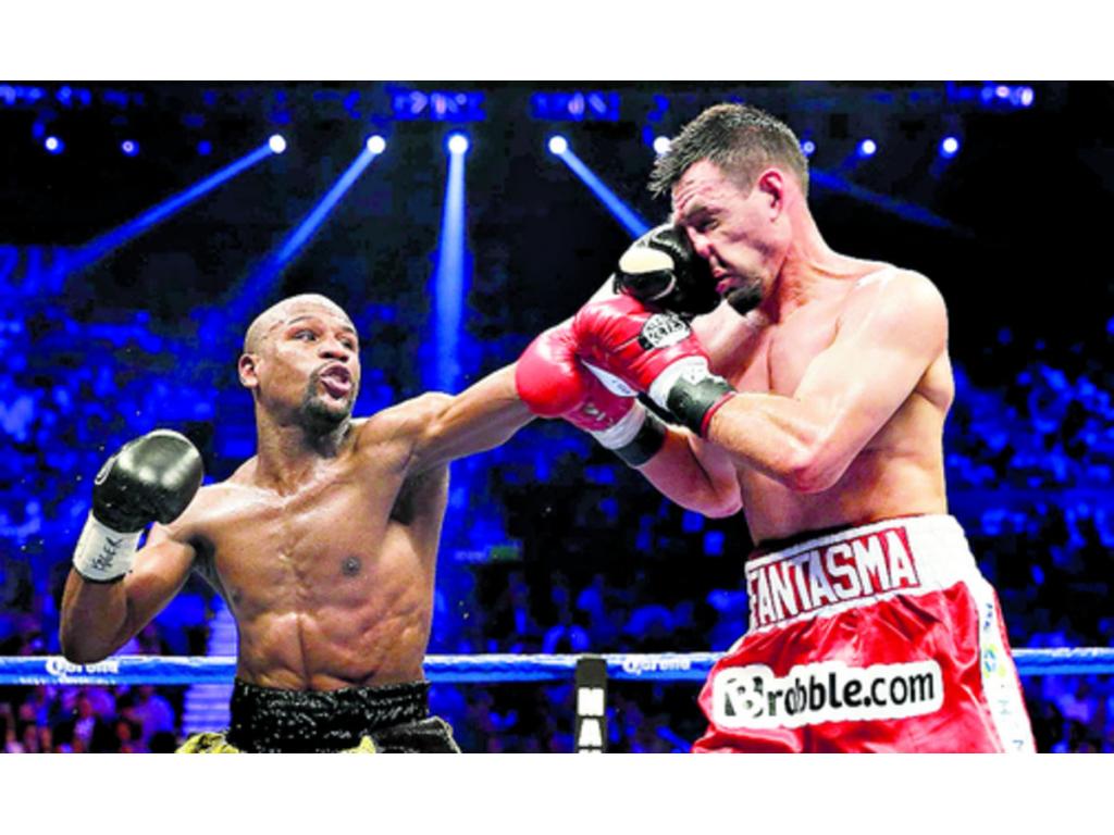 Robert Guerrero (dcha.) fue la última víctima de Mayweather Jr.(AP)