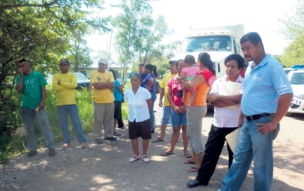 <p>Protestas. Los residentes amenazan con cierre de calles.</p>