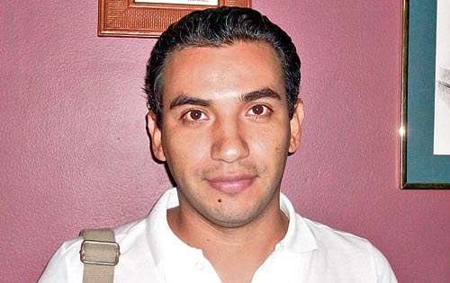 <p>Héctor Pitty, visitante.</p>