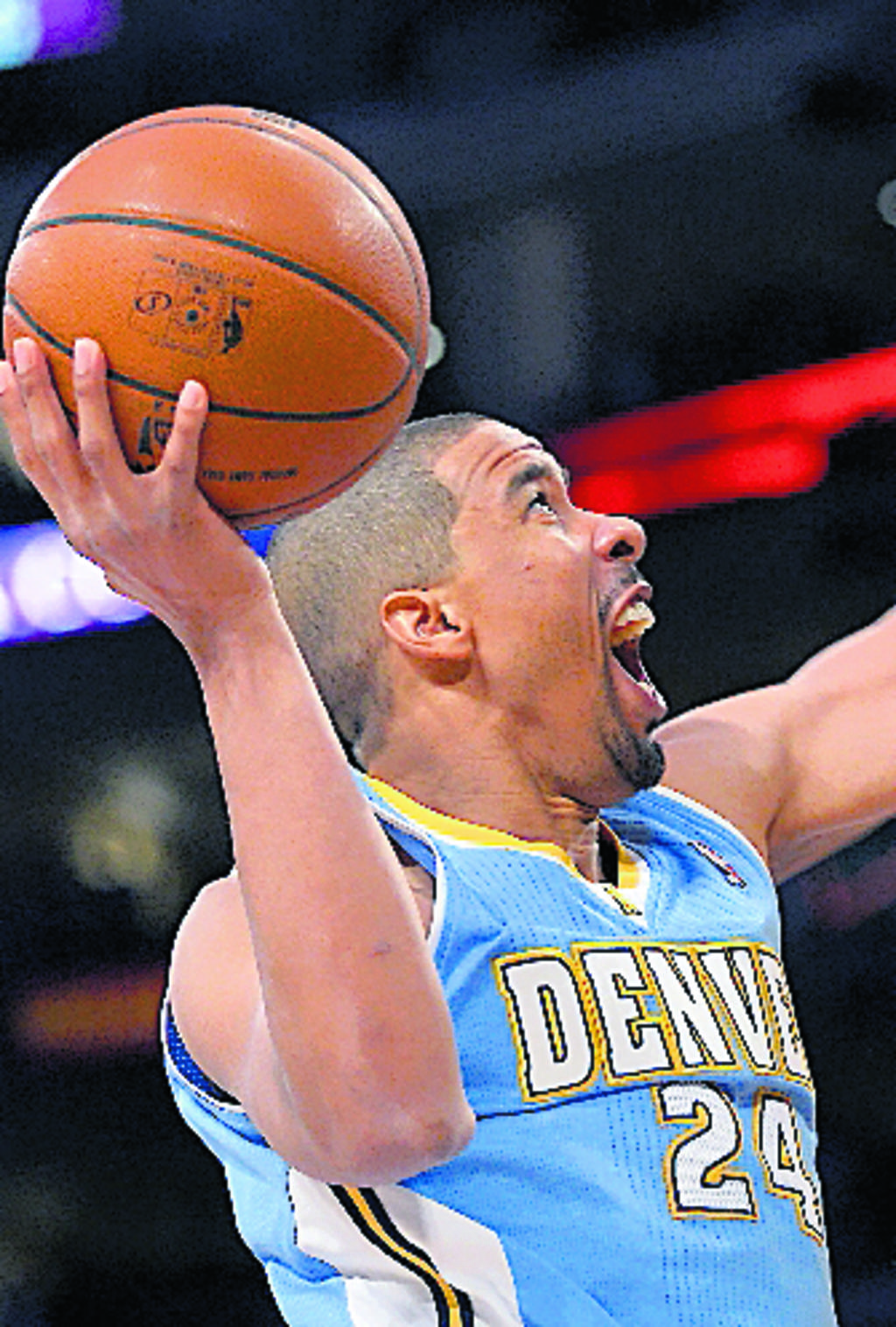 Andre Miller contribuyó(AP)