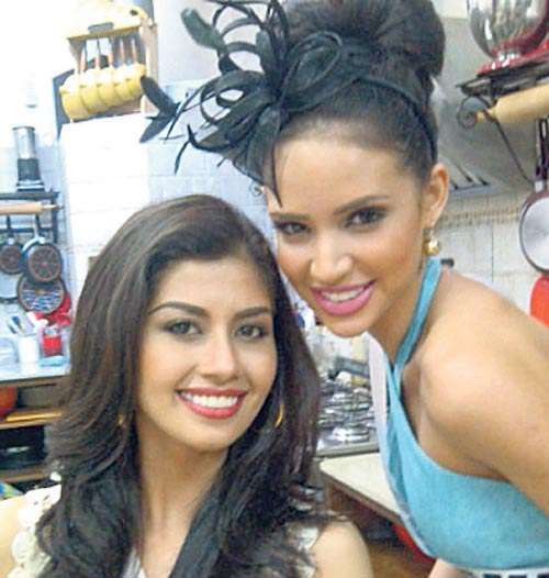 <p>Junto a Miss Filipinas.</p>