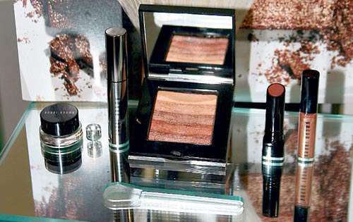 <p>Sombras. Los tonos del Shimmer Brick se pueden utilizar solos o mezclarlos.</p>