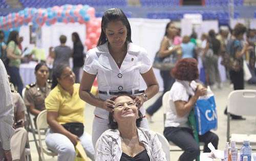 <p></p><p></p><p>Facial. Edilma De Sedas, de 75 años, consintió su rostro.</p>