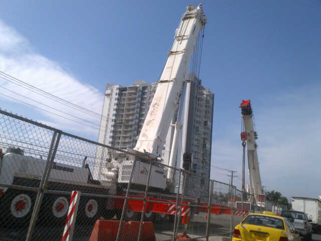 La inhabilitación de un paño durará el tiempo en que coloquen las vigas. Foto/Víctor Arosemena<br>