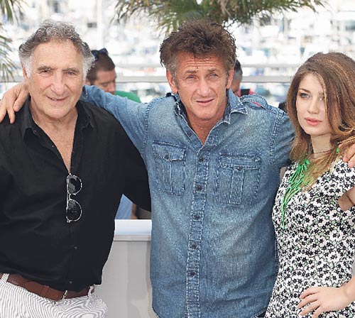 <p>Filme. This Must Be The Place, con Sean Penn.</p>