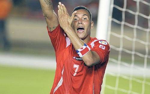 <p>Destacado. Pérez y su celebración.</p>