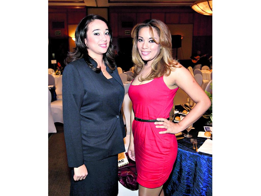 6. Paola Guevara y Anny Jordan. ()