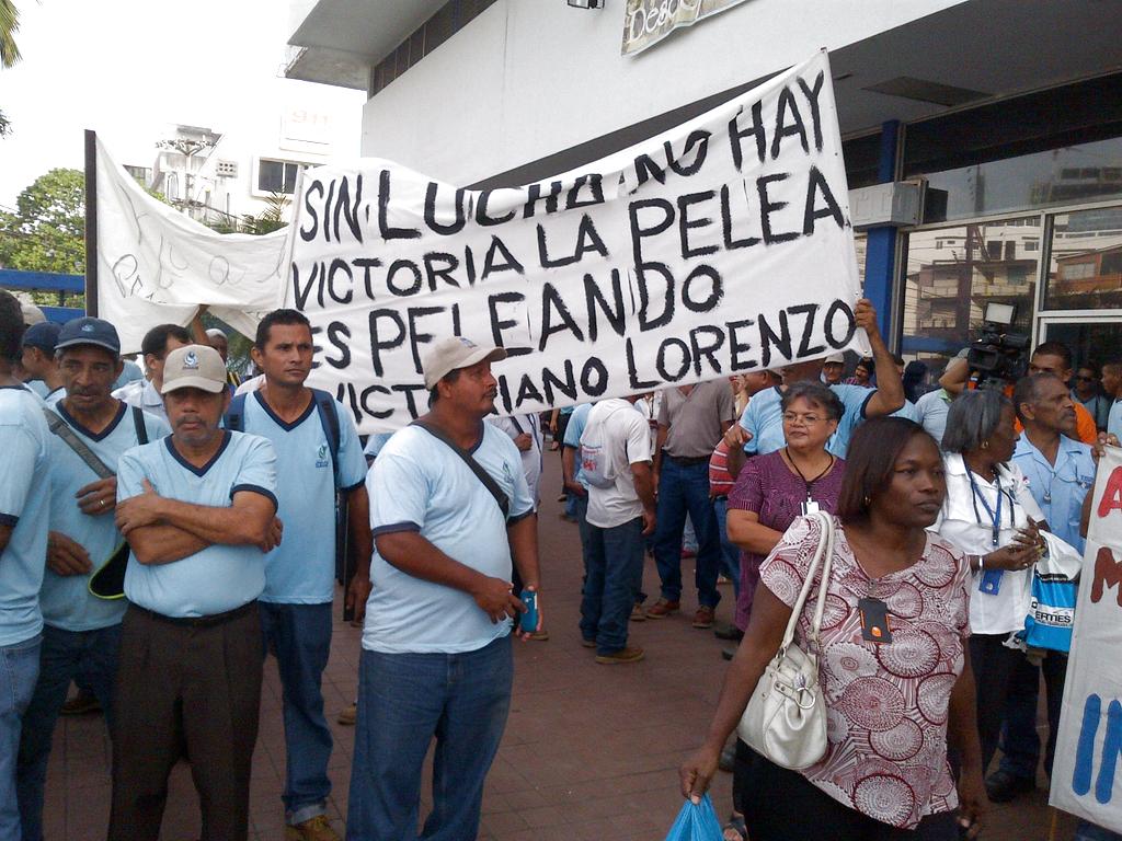 Los funcionarios aseguran que estan en peligro sus puestos de trabajo Foto/Archivo<br>