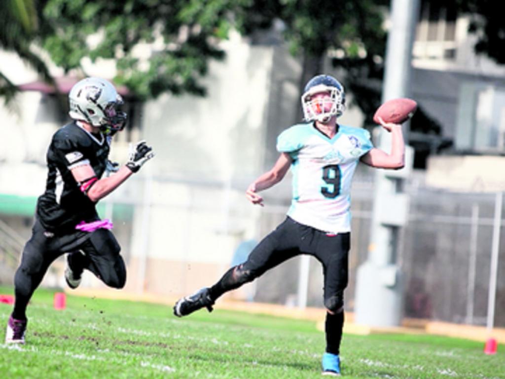 Los Fighting Owls dominaron a los Spartans.(Alberto Ortega)