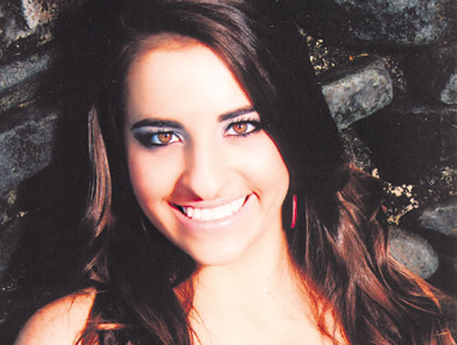 <p>Esta linda jovencita será una de las debutantes del Festival de Debutantes 2011 que por décadas han organizado las queridas Damas Guadalupanas para recaudar fondos benéficos. Patricia es hija del hogar formado por Joaquín Díaz Strunz y la señora