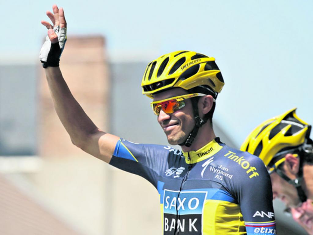 Alejandro Valverde (Movistar) ha cedido los galones de jefe de filas a Nairo Quintana y ahora su objetivo personal es ganar una etapa, preferentemente la del Alpe DHuez".