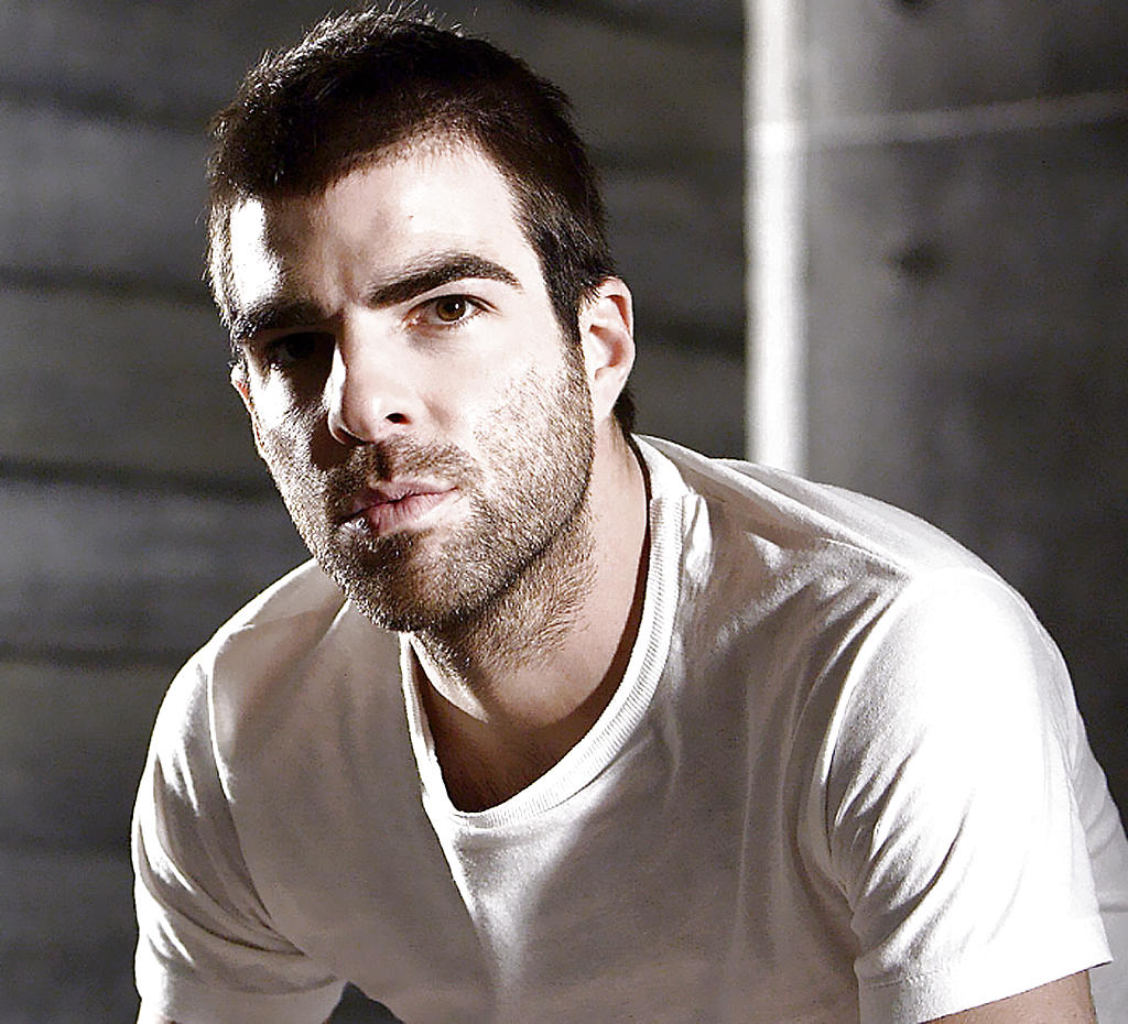 Zachary Quinto. Sus roles más famosos son Adam Kaufman en 24 y Gabriel Gray en Héroes.()