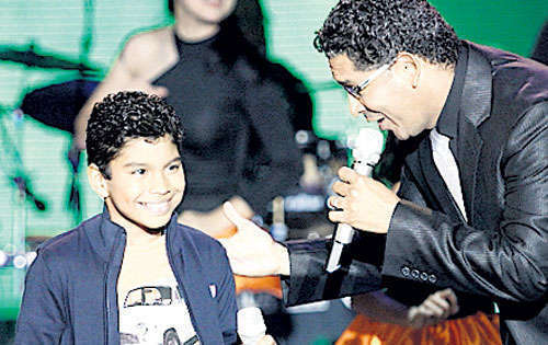 <p>Tercer lugar. Erick Espino al lado de Luis Lugo.</p>