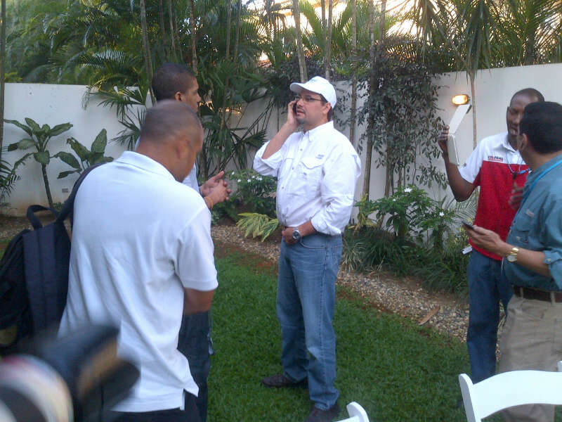 El precandidato José Domingo Arias y el ministro Guillermo Ferrufino. Foto/Carlos Lemos